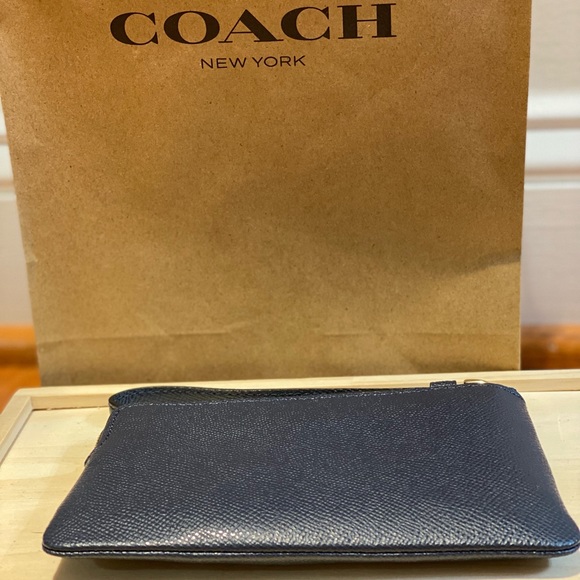 Corner Zip Wristlet - Picture 5 of 9